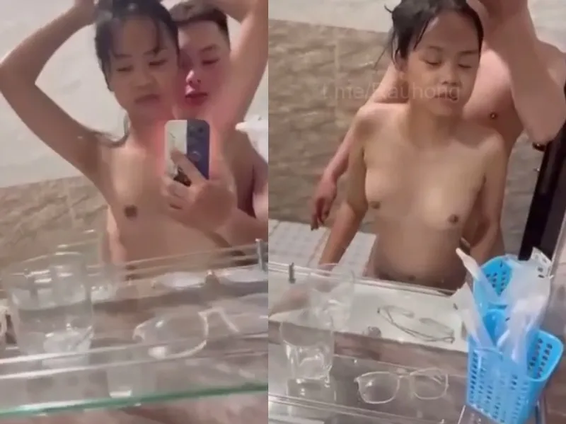 Thon gọn em cùng anh người yêu địt trước gương quay kỉ niệm